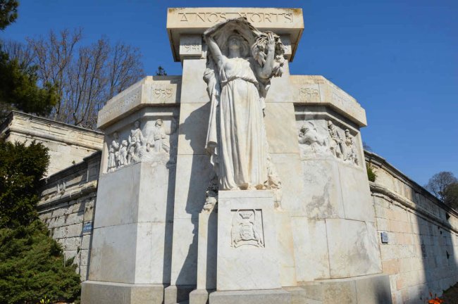 Monument aux morts d'Avignon
