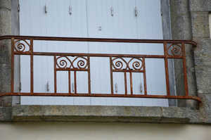 Balconnet avec motif spirales - Balconnet avec motif spirales, rue de la Marne