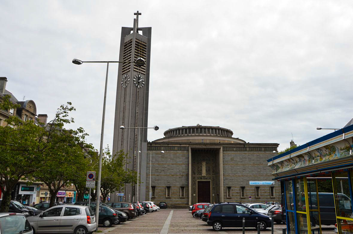 Église Notre-Dame-de-Victoire de Lorient, une église des années 50