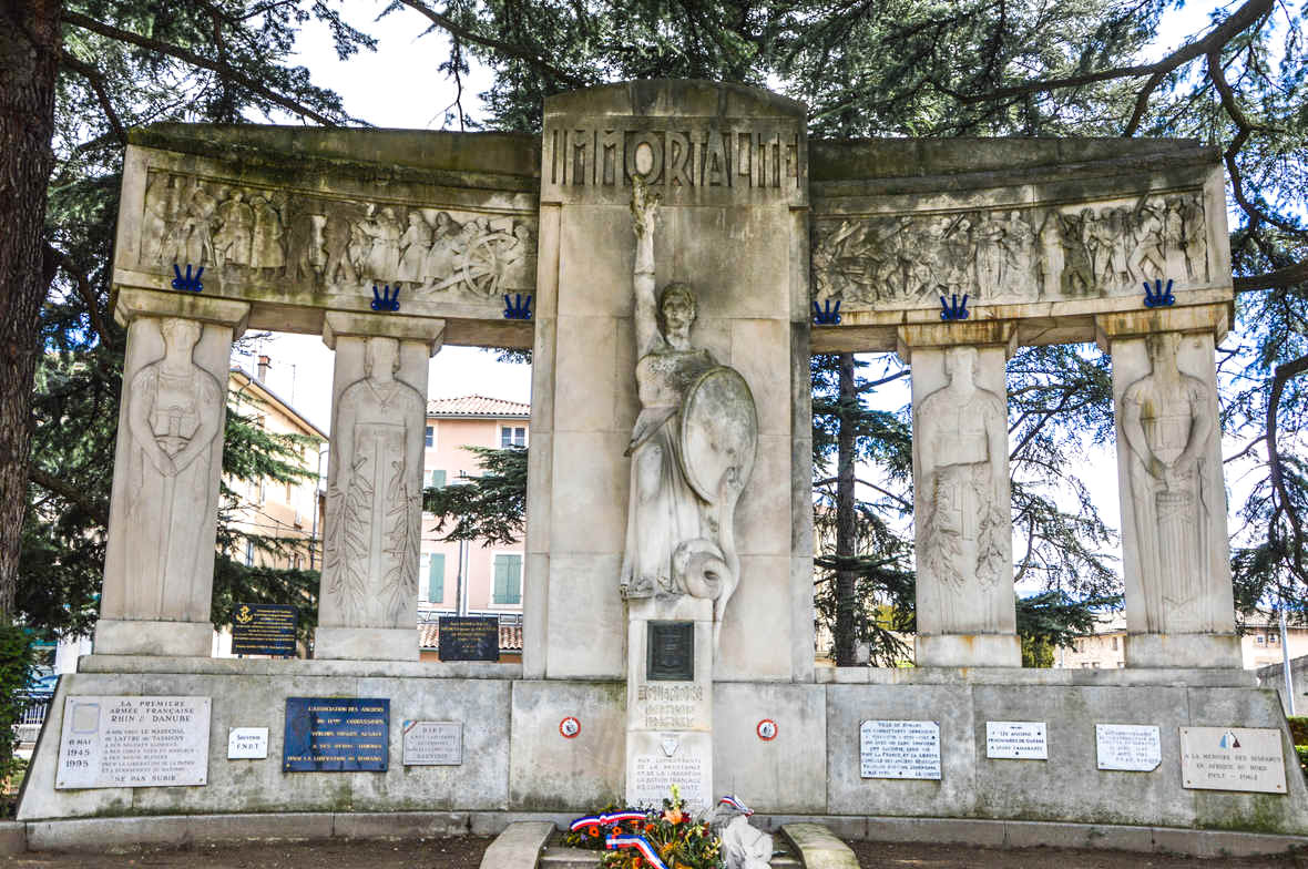 Le monument aux morts de Romans-sur-Isère