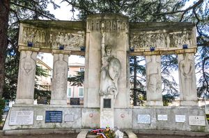 Le monument aux morts de Romans-sur-Isère