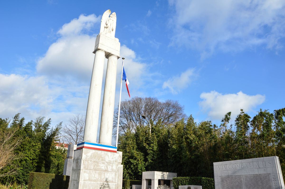 Le monument aux morts de Valence