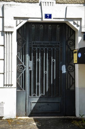 Porte Art Déco - 7 rue du Vernet